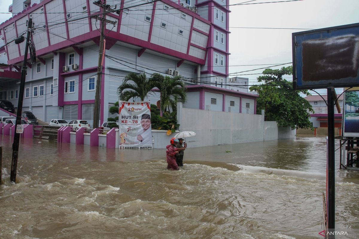 Anggota DPRD Riau sentil Pekanbaru tak serius atasi banjir