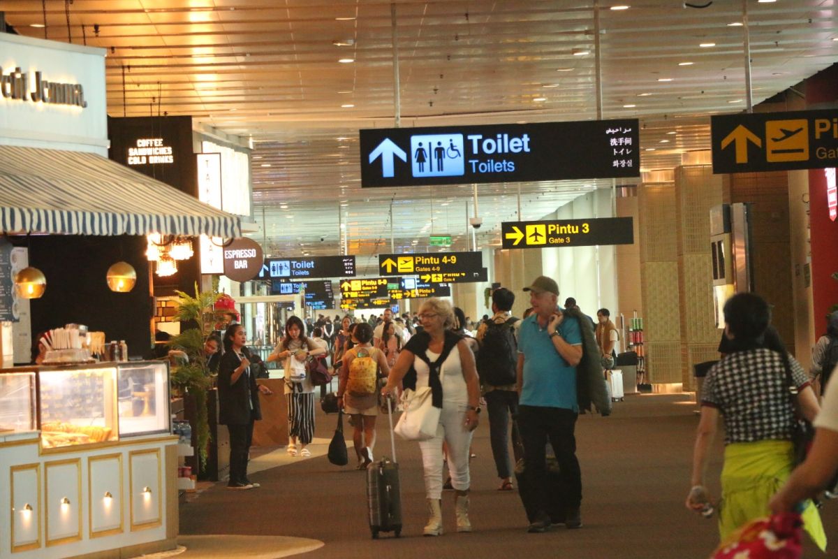 Bandara Ngurah Rai tak masalahkan penumpang Agustus turun sedikit