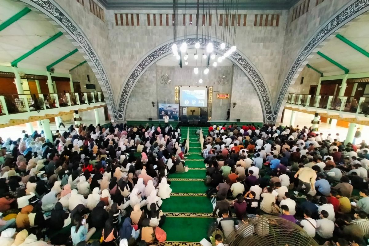 Masjid Ukhuwah Islamiyah bekali kuliah perdana mahasiswa UI nilai moderasi agama