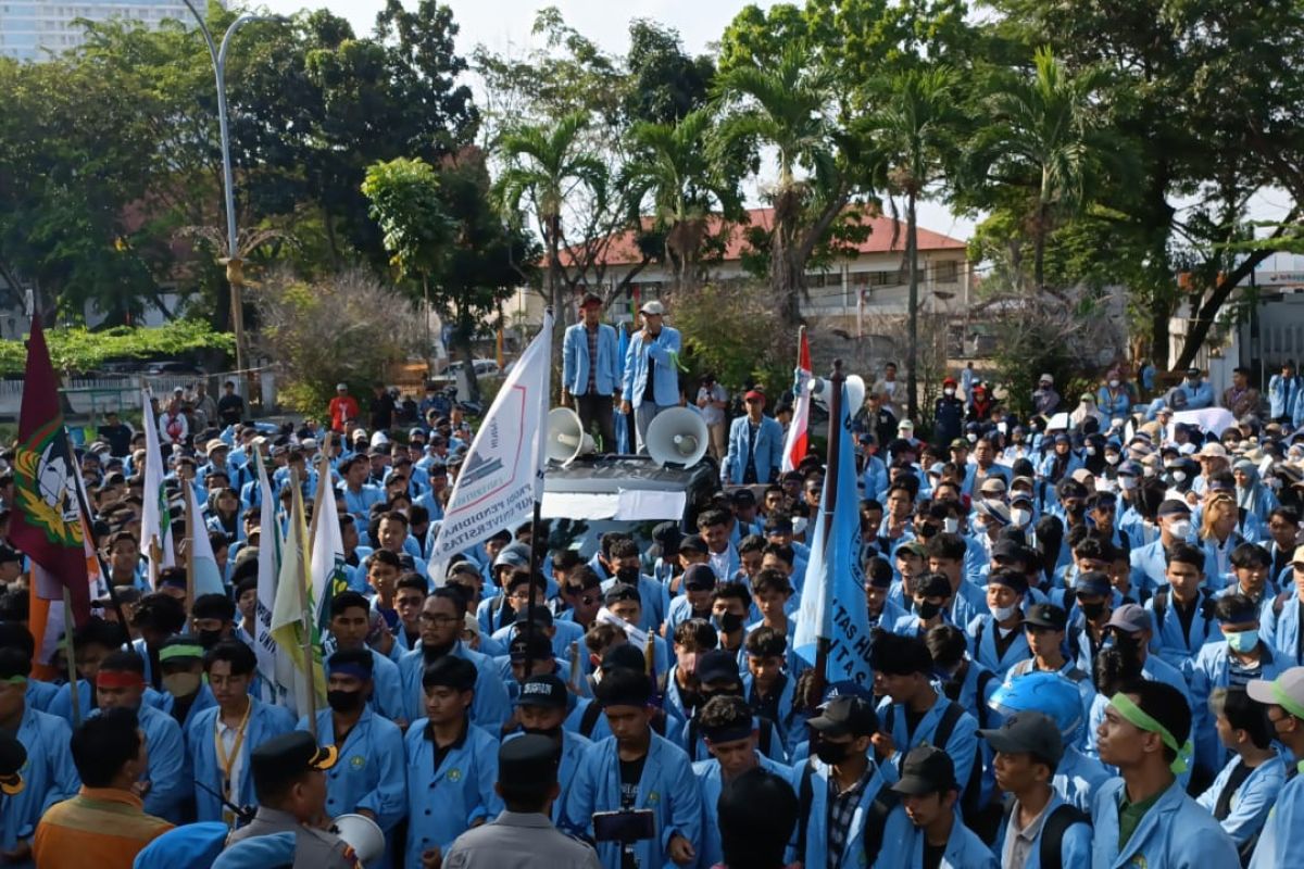 Mahasiswa Unri kembali demo Gubernur Syamsuar