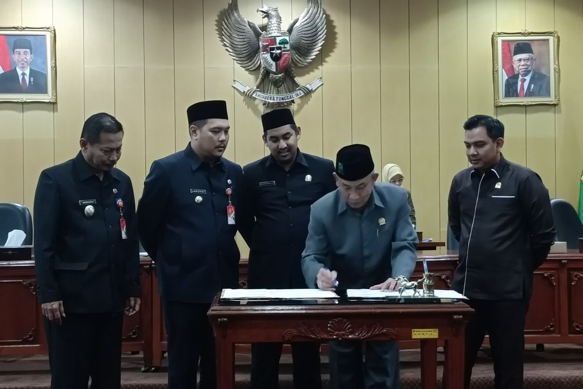 Ketua DPRD Banjarbaru minta PTAM Intan Banjar bantu warga kesulitan air bersih
