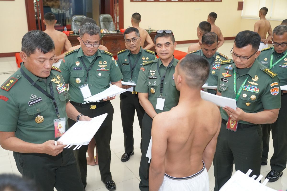 41 calon prajurit Kopassus-Kostrad lolos pantukhir di Kodam Diponegoro