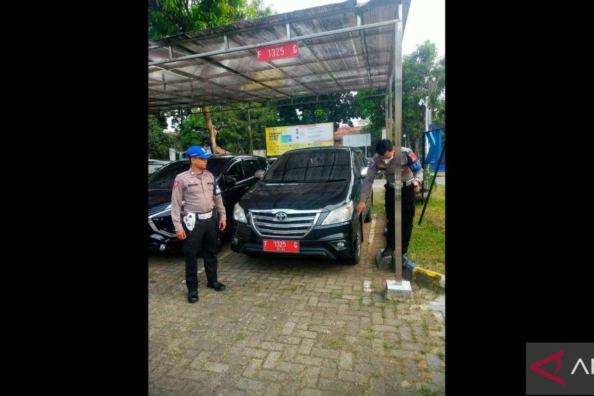 Polisi ungkap pengemudi mobil dinas tabrak pengendara sepeda motor di Bogor