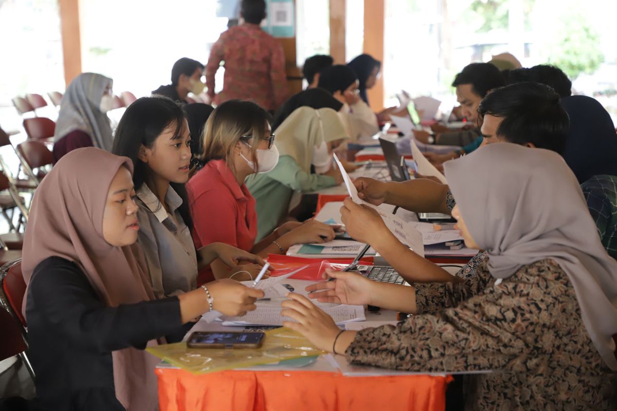 Sebanyak 863 mahasiswa lolos seleksi Beasiswa Pemuda Tangguh Surabaya