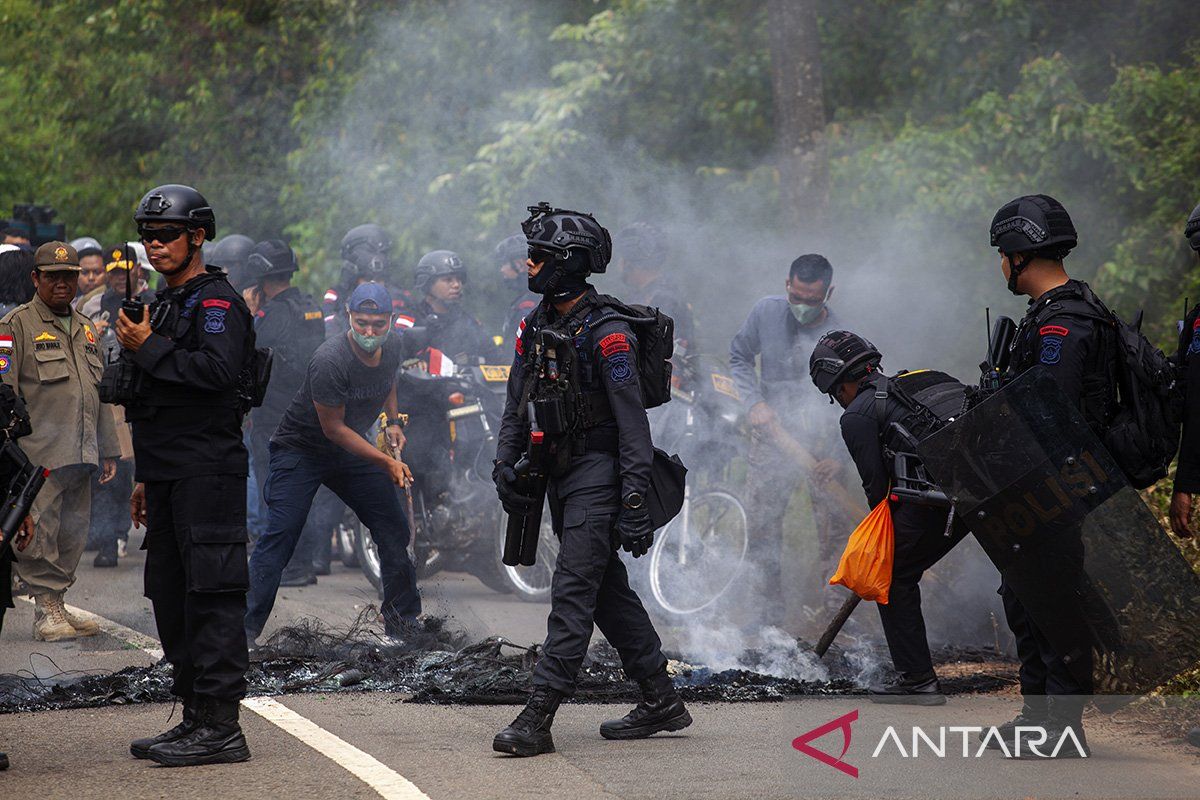 Polisi tetapkan tujuh tersangka bentrokan di Rempang