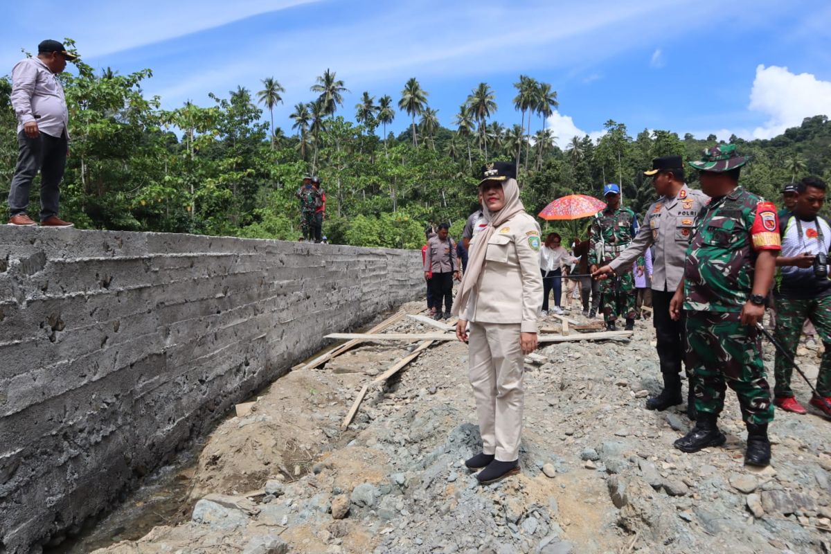 Pemkab Taliabu minta  dukungan Pemprov Maluku Utara  bangun jembatan