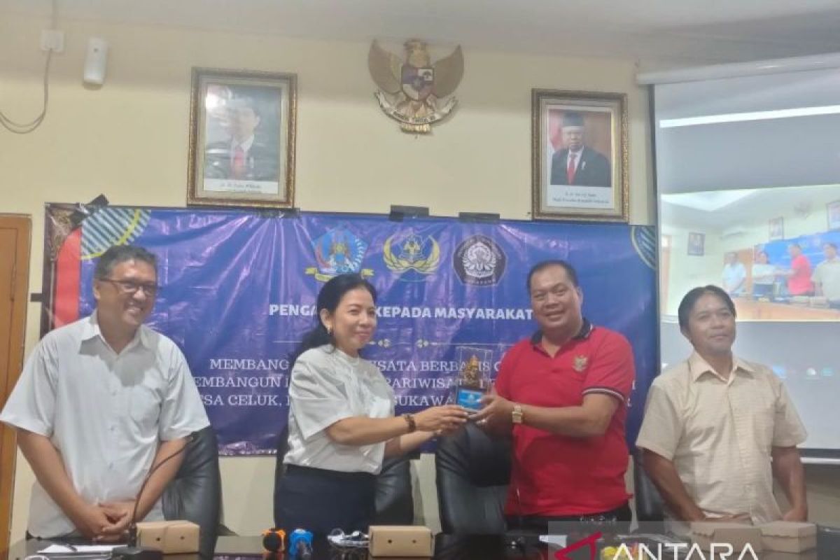 Tim Pengabdian Universitas Warmadewa  edukasi pengembangan desa wisata