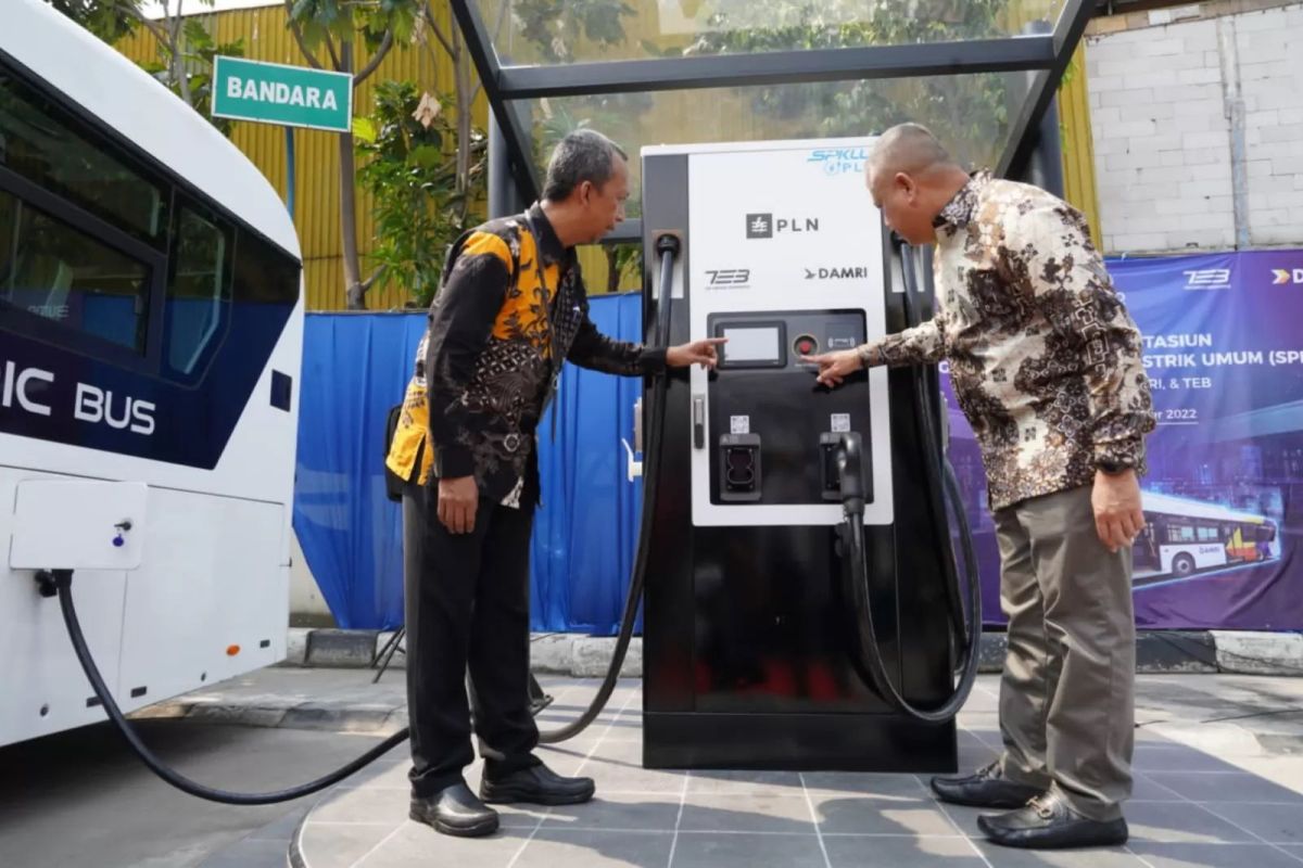 Laju pertumbuhan kendaraan listrik naik, PLN ajak Negara ASEAN kolaborasi bangun bisnis charging station