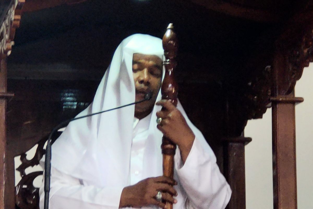 Khatib Muhammad Qurtubi angkat 