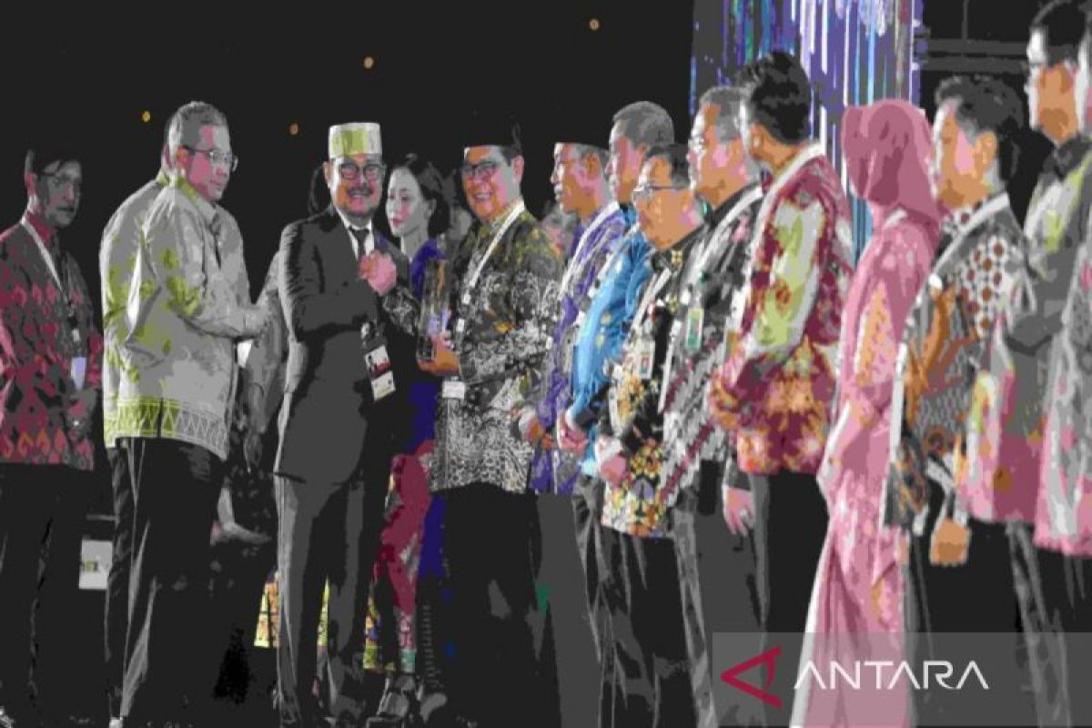 Gubernur Kalsel raih Anugerah Perkebunan Indonesia 2023 pada program Siska Ku Intip