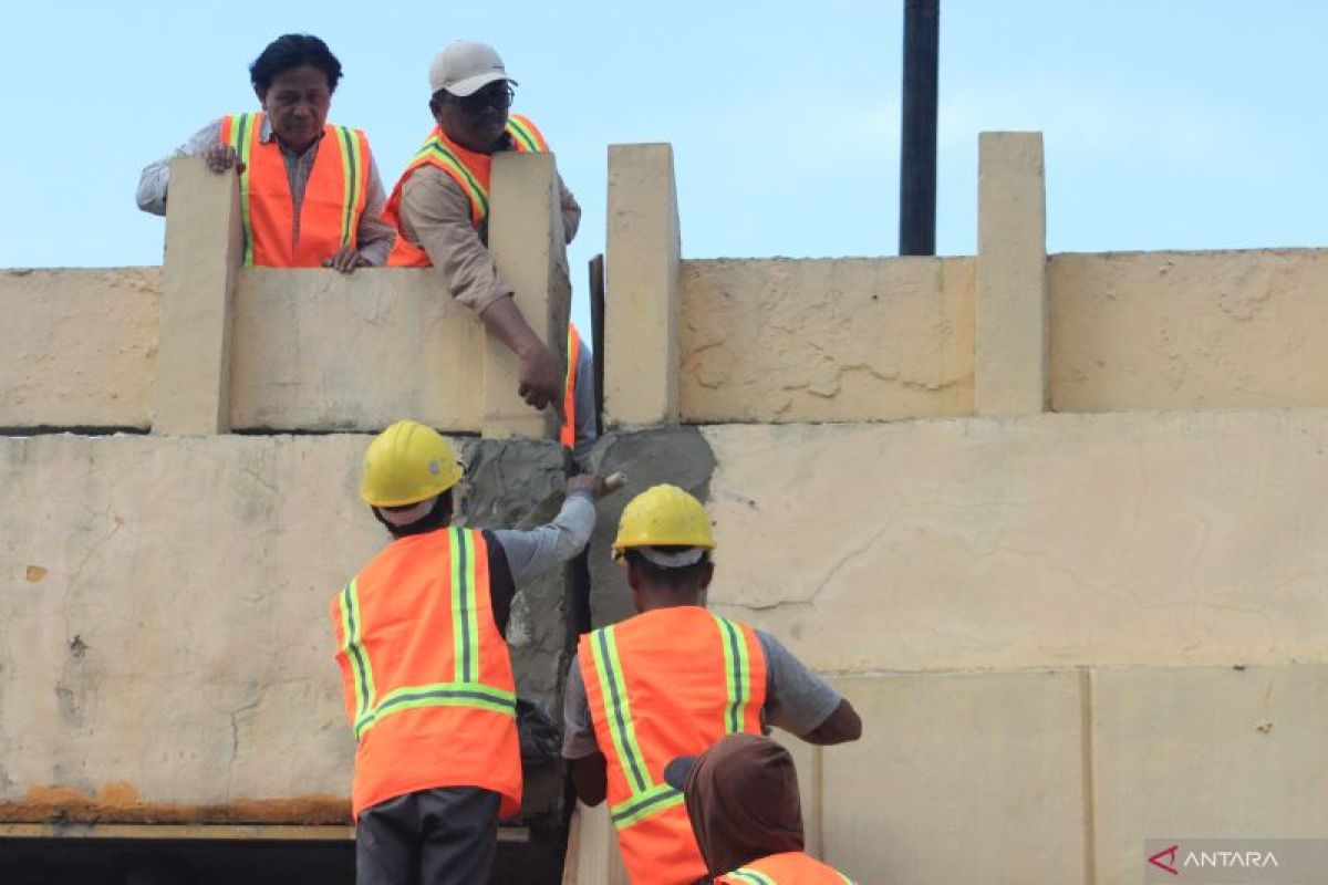 Usai viral, Dinas PUPR Riau perbaiki jembatan layang Pekanbaru yang retak