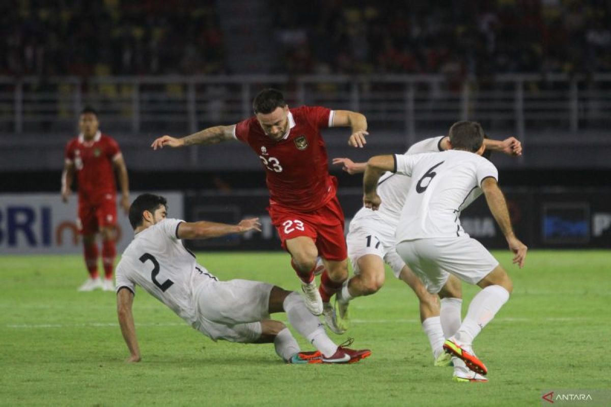 Timnas tekuk Turkmenistan 2-0, ribuan santri mendukung