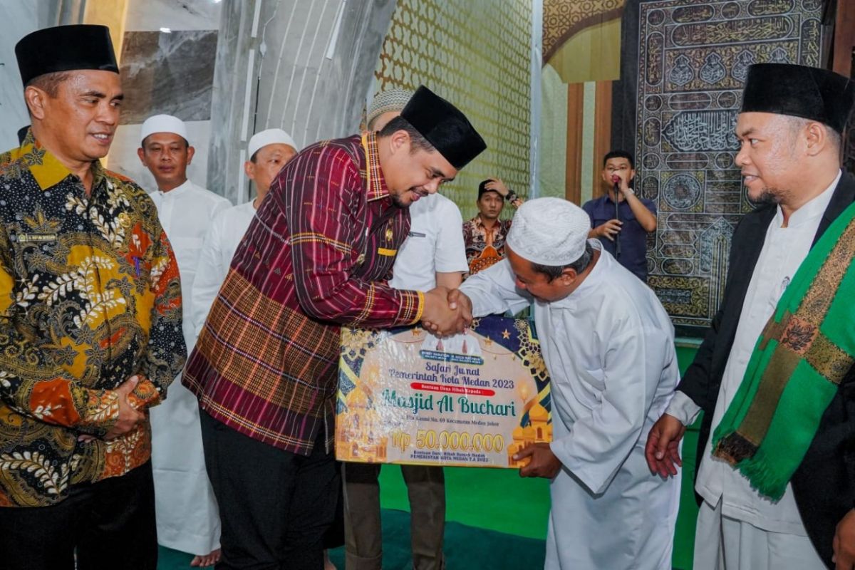 Wali Kota Medan bantu honor  imam Masjid Al Buchori Rp10 juta per bulan