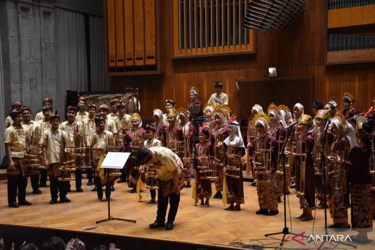 Angklung dijadikan media diplomasi Indonesia di Italia