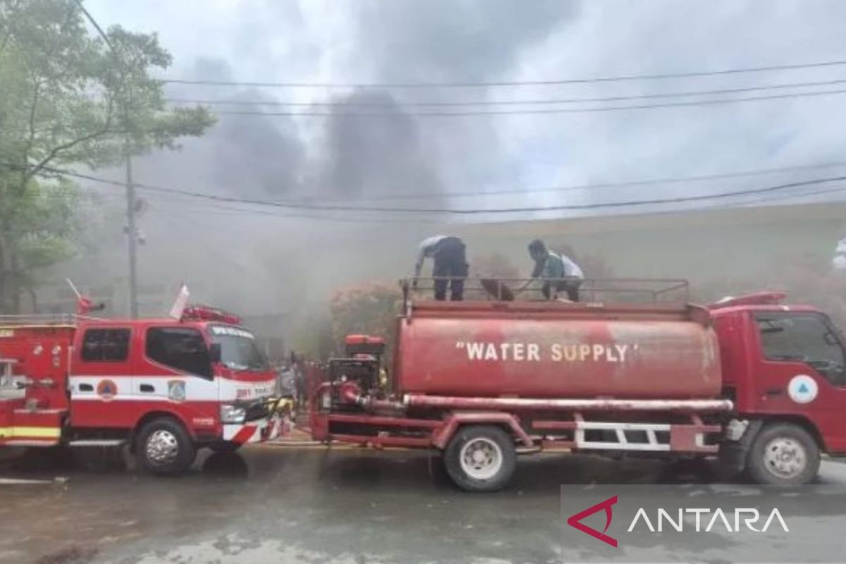 Kaltim kemarin, kebakaran rumah sakit hingga perombakan Pasar Pagi