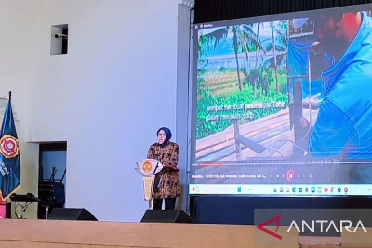 Risma harapkan keterlibatan Karang Taruna Surabaya munculkan kesejahteraan sosial