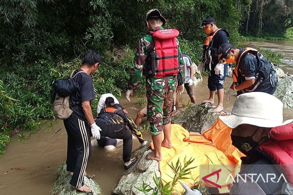Polisi temukan pencari emas yang tewas di Sungai Boh