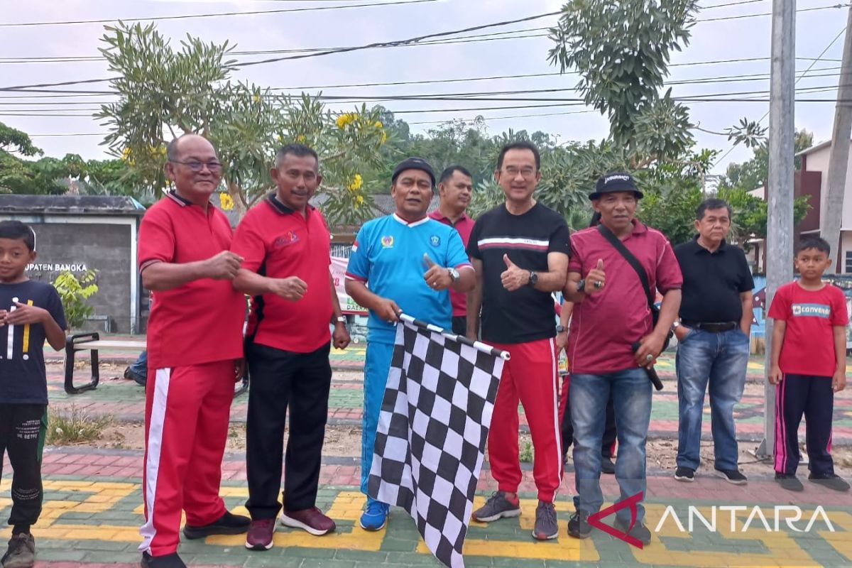 Staf Ahli Bangka lepas ratusan peserta jalan sehat