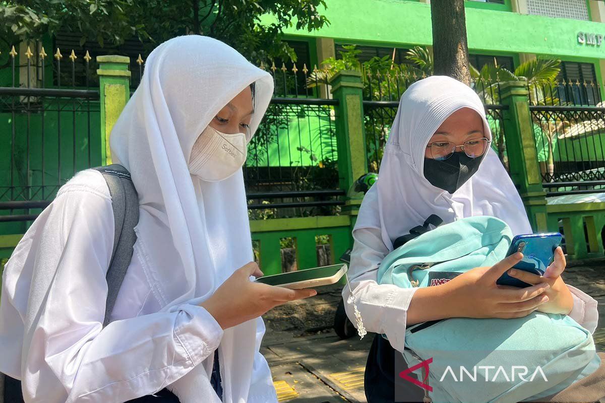 Kualitas udara DKI Jakarta kembali masuk kategori tidak sehat pada Jumat pagi