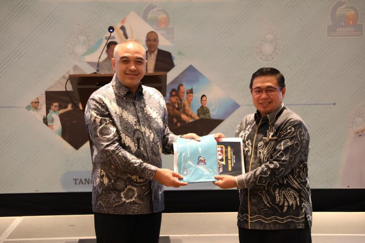 Bupati Tangerang serahkan jabatan AKKOPSI ke Walikota Banjarmasin