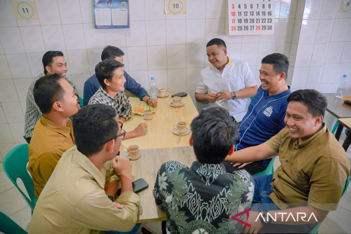 Ulama dan pemuda Asahan ngopi bareng Bobby Nasution di Kisaran