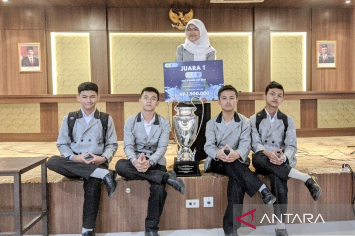 Tim SMK Wikrama Bogor juarai kompetisi bisnis virtual Unpak