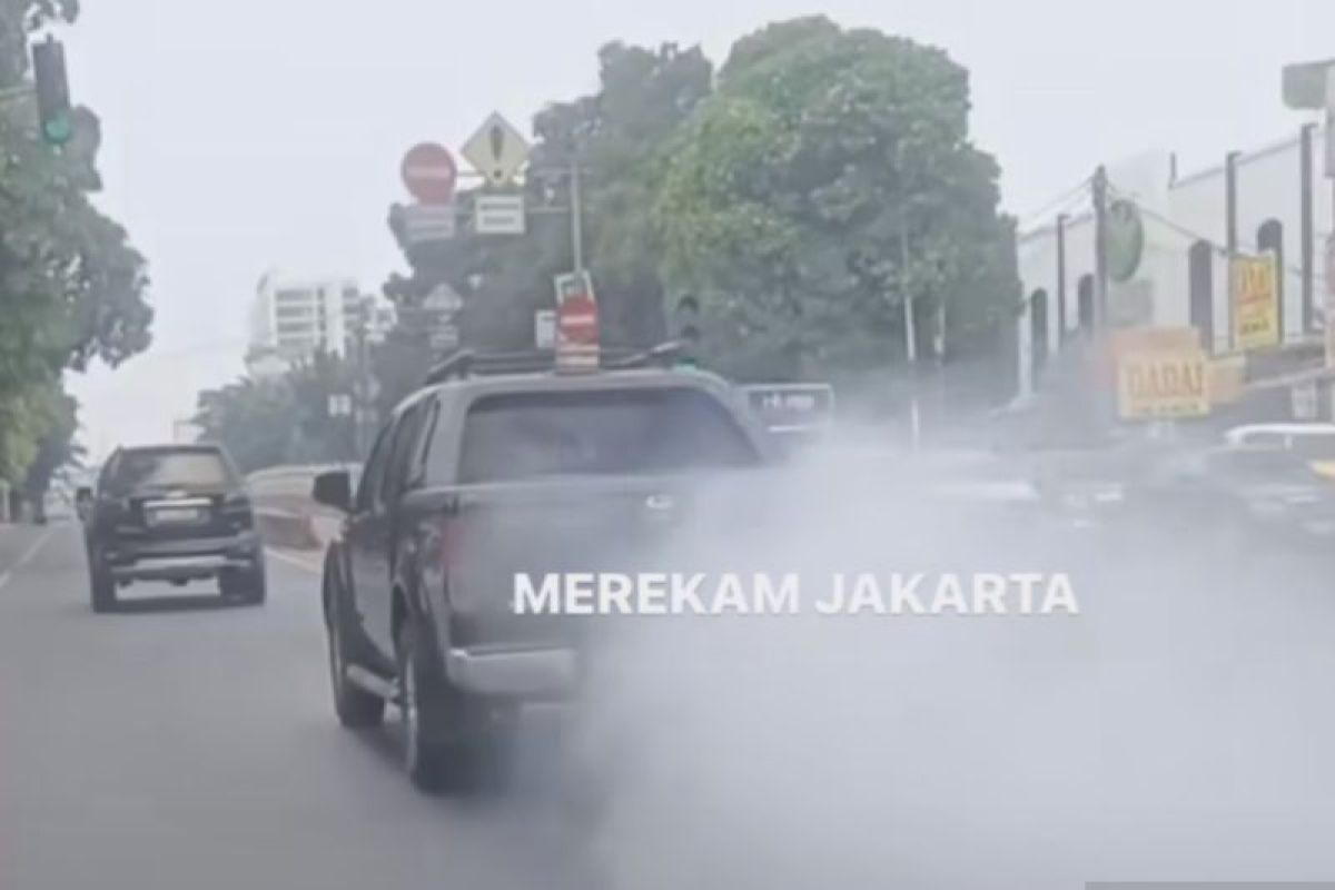 Disnakertransgi beri sanksi pengemudi mobil dinas berasap tebal