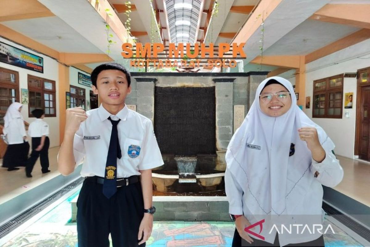 Dua siswa SMP Muhammadiyah Solo rebut medali kompetisi  sains nasional