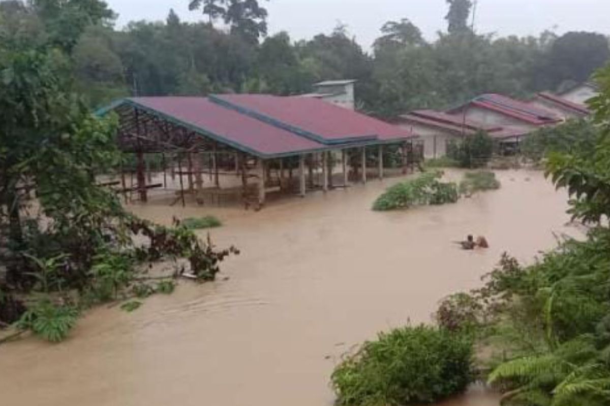 Banjir merendam 25 rumah warga Laja Sandang Kalbar