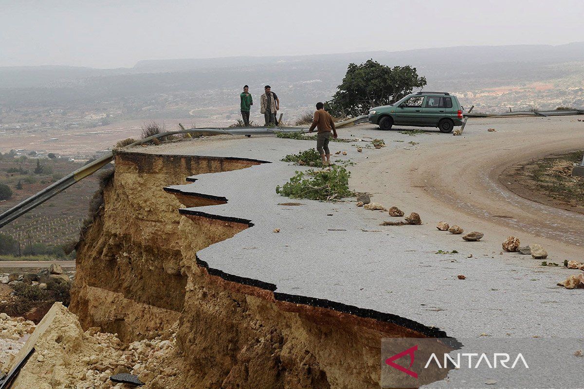 2.000 tewas dan ribuan hilang disapu banjir bandang di Libya Timur