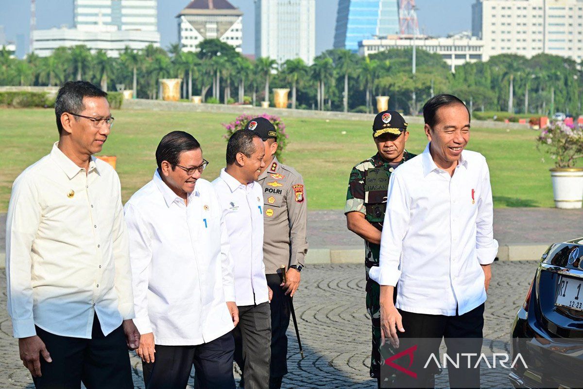 Jokowi kunjungi Cilegon untuk tinjau pembangunan industri petrokima