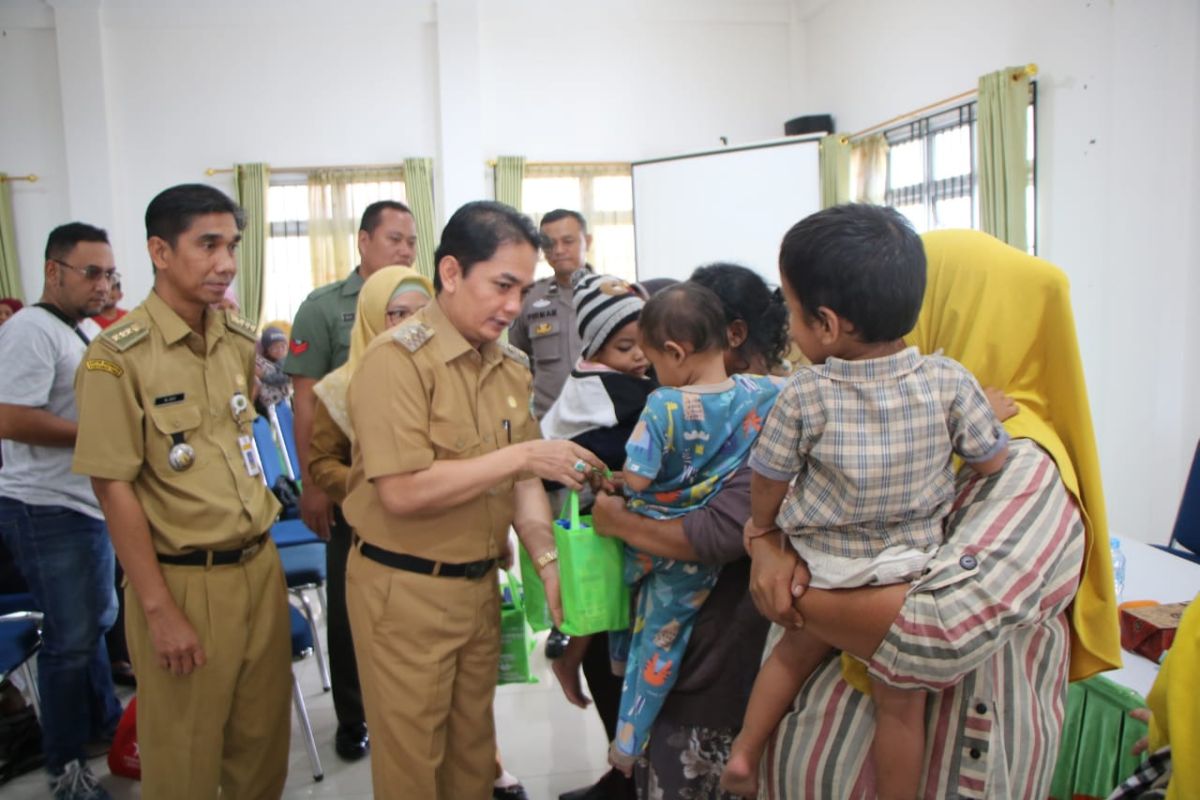 Bahasan berikan paket bantuan untuk balita cegah stunting