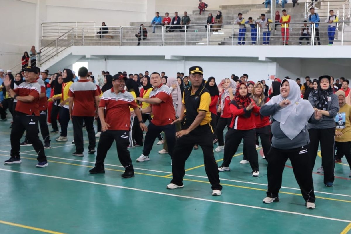 Haornas, Pemkab Palas dan Forkopimda olahraga senam bersama