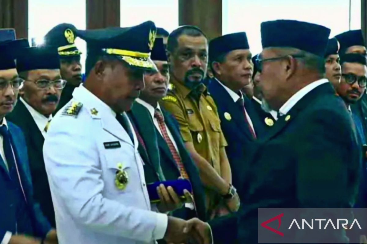 Gubernur Maluku lantik Rakib Sahubawa jadi Penjabat Bupati Malteng