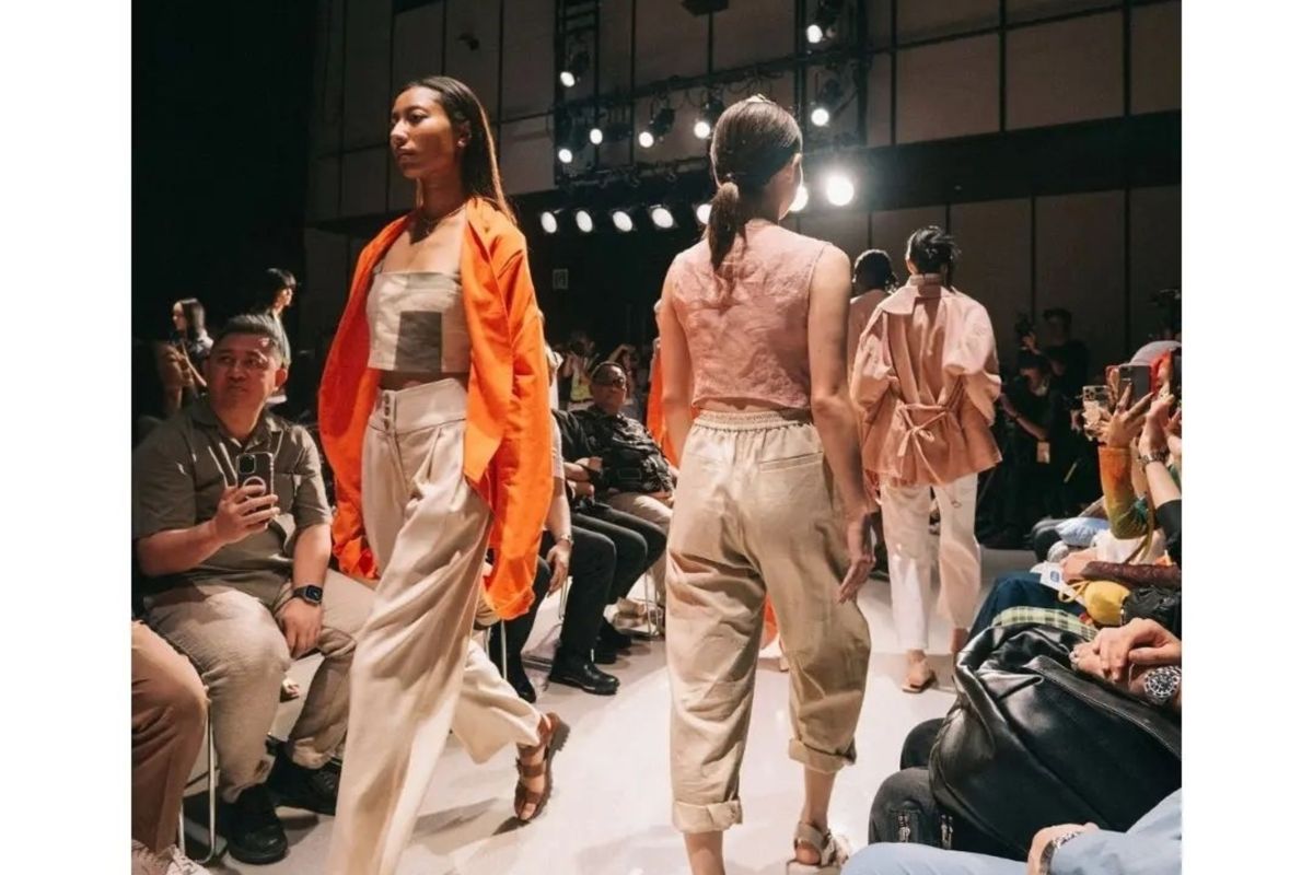 (X)S.M.L bawa konsep berkelanjutan di Rakuten Fashion Week Tokyo