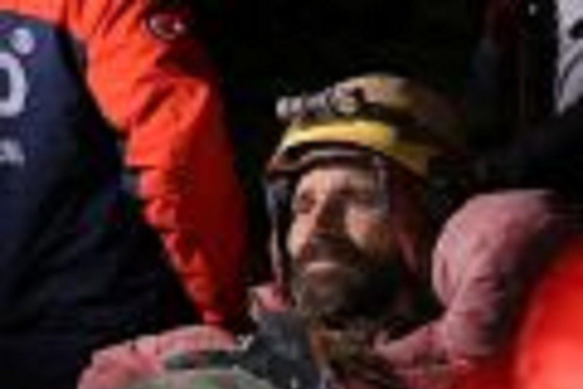 Terjebak 1.000 meter di bawah tanah Turki, penjelajah gua Amerika Serikat diselamatkan