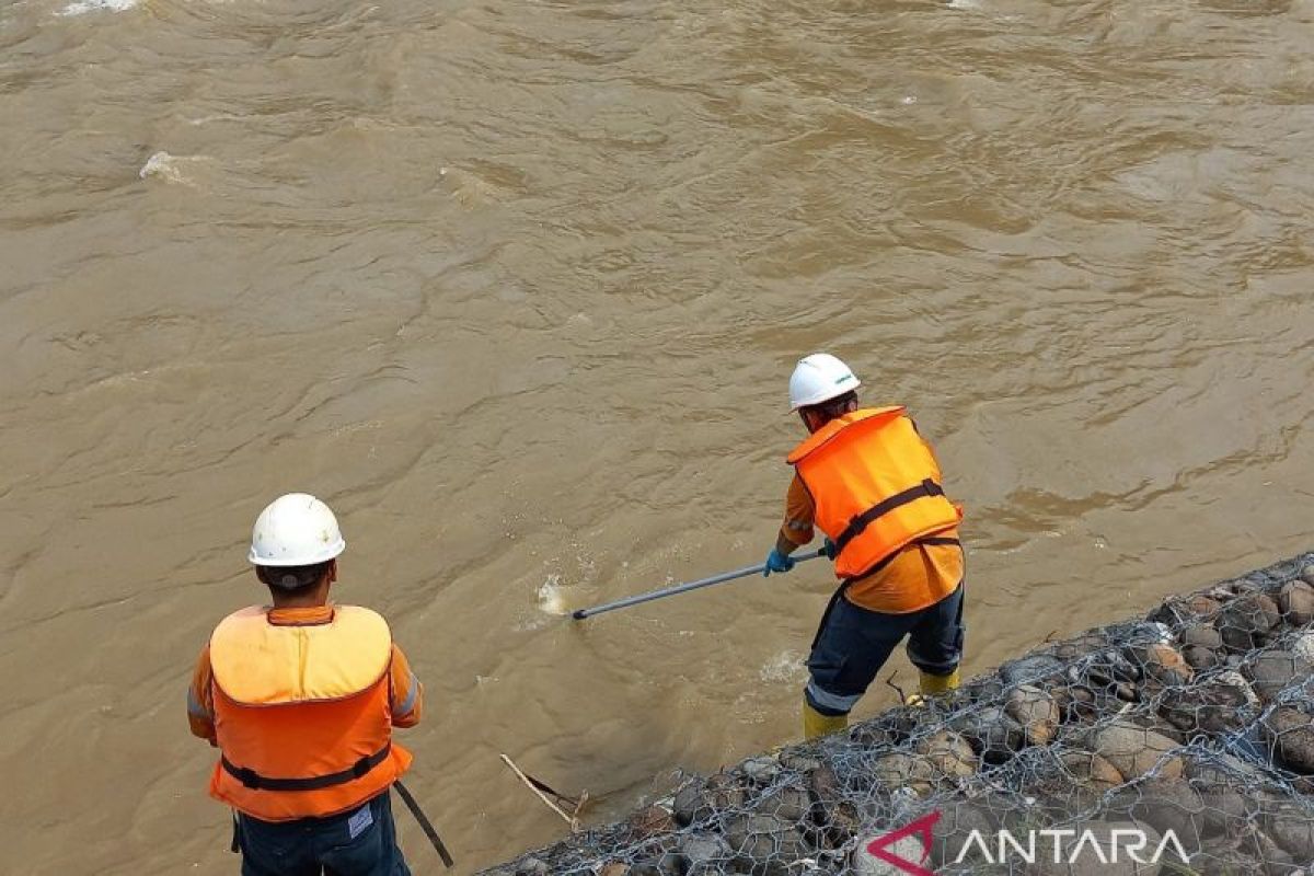 TSS air sisa proses Tambang Emas Martabe lebih baik dari Air Sungai Batang Toru