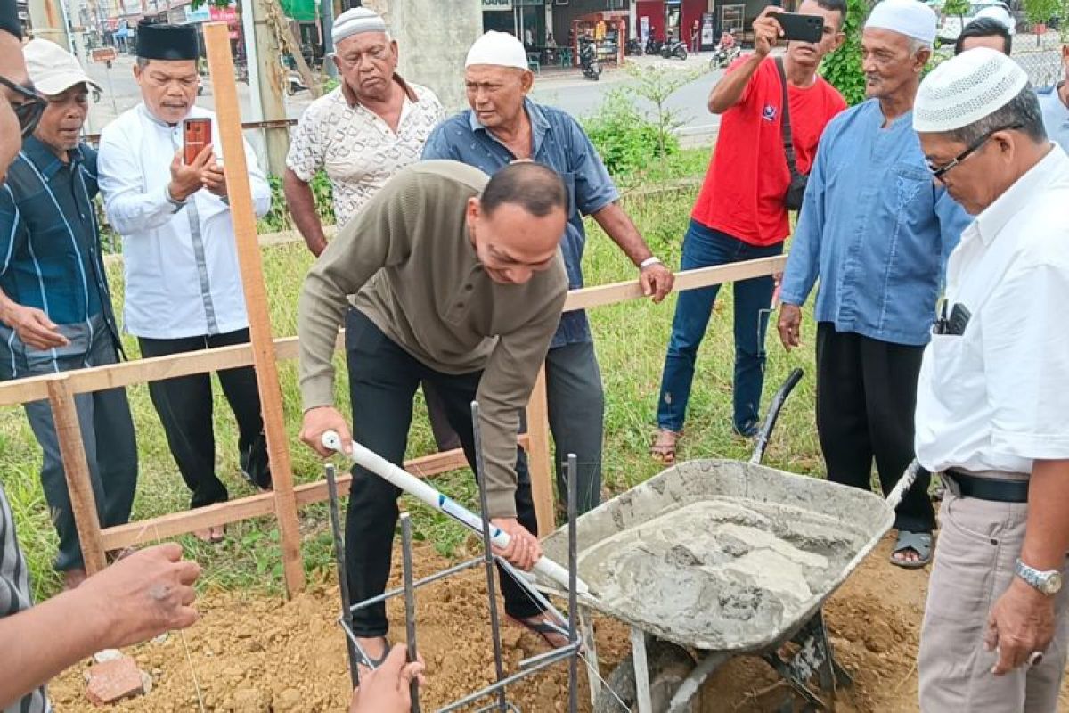 Anggota DPRA bantu pembangunan masjid di Bireuen capai Rp1 miliar