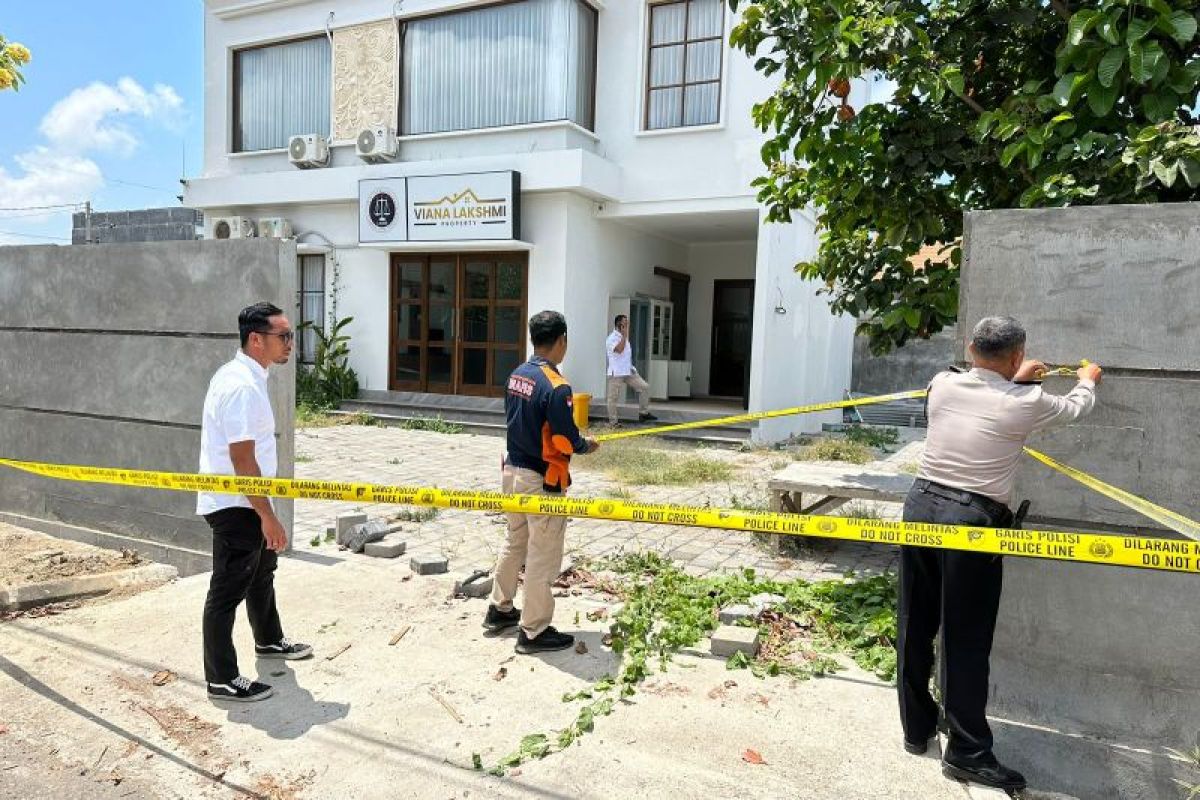 Polresta Denpasar sita barang bukti kasus penyegelan kantor LABHI