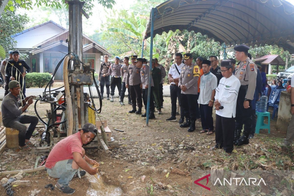 Polres Balangan bangun sumur bor bagi warga Lasung Batu