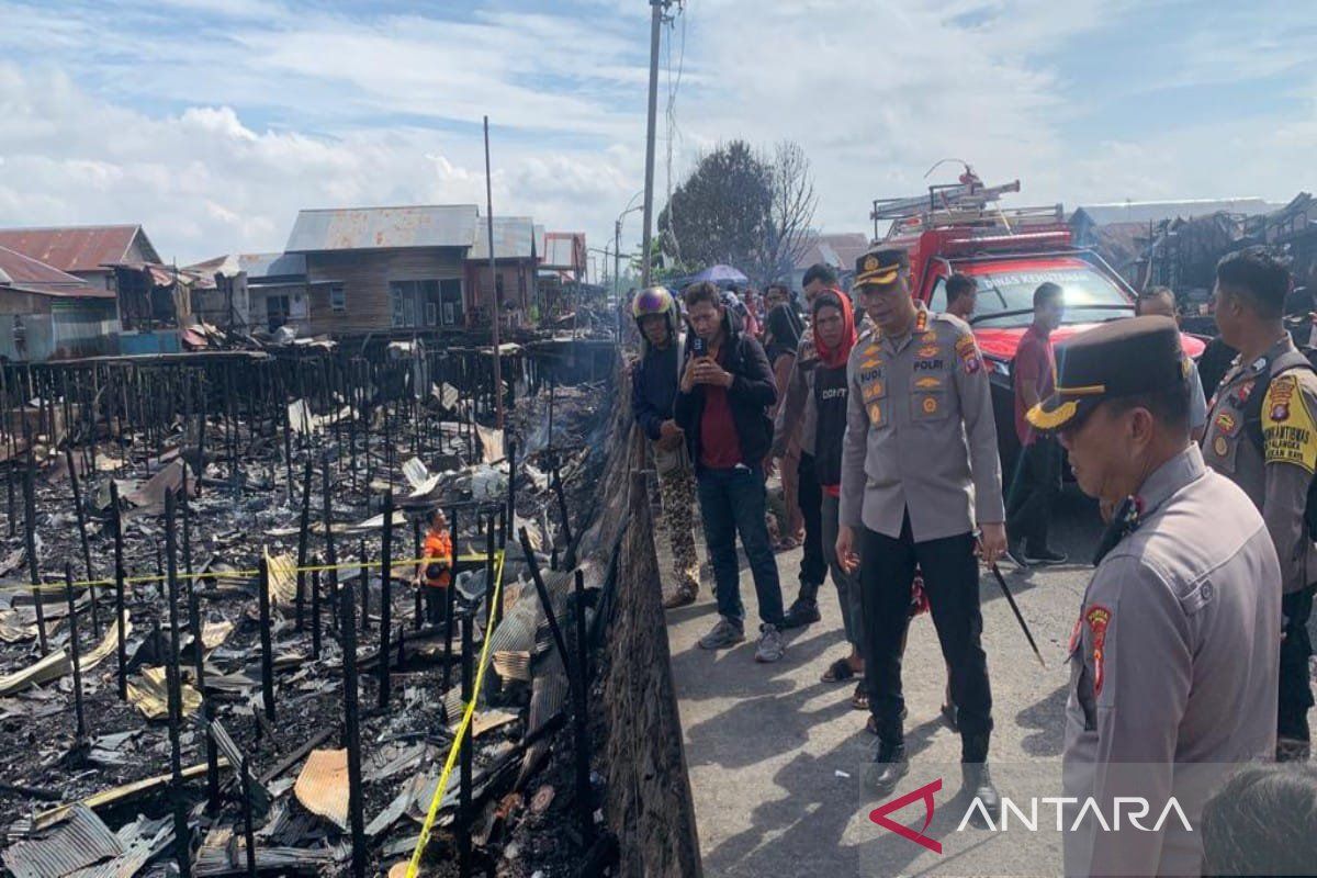 Polisi selidiki kebakaran puluhan rumah di Palangka Raya