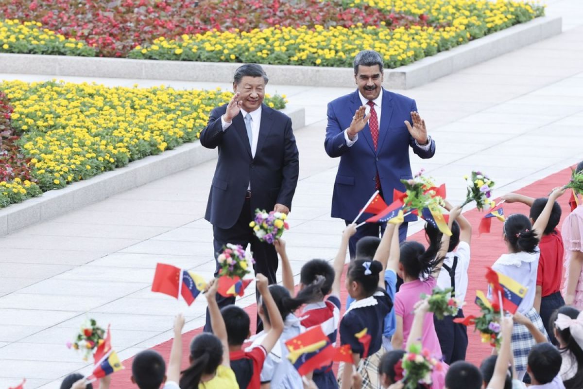 Xi Jinping gelar pembicaraan dengan Presiden Venezuela