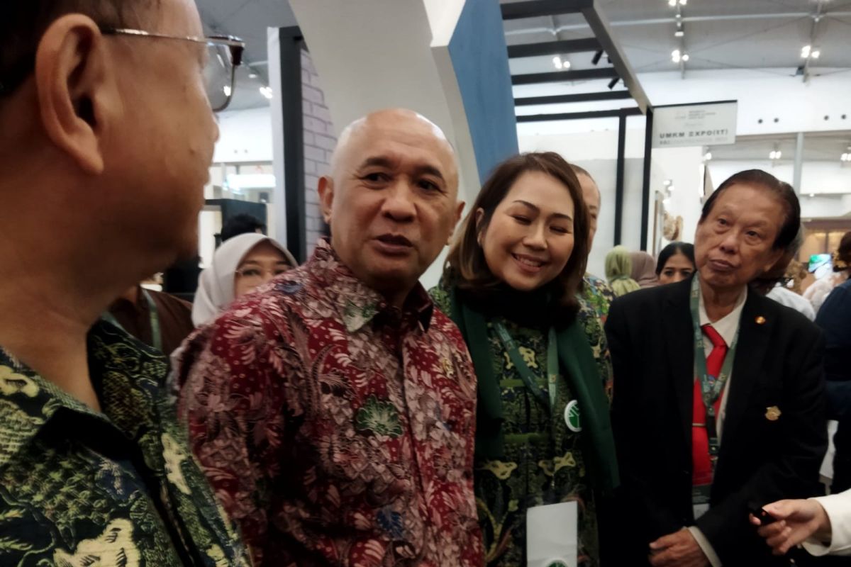 Local furniture industry can compete globally: minister