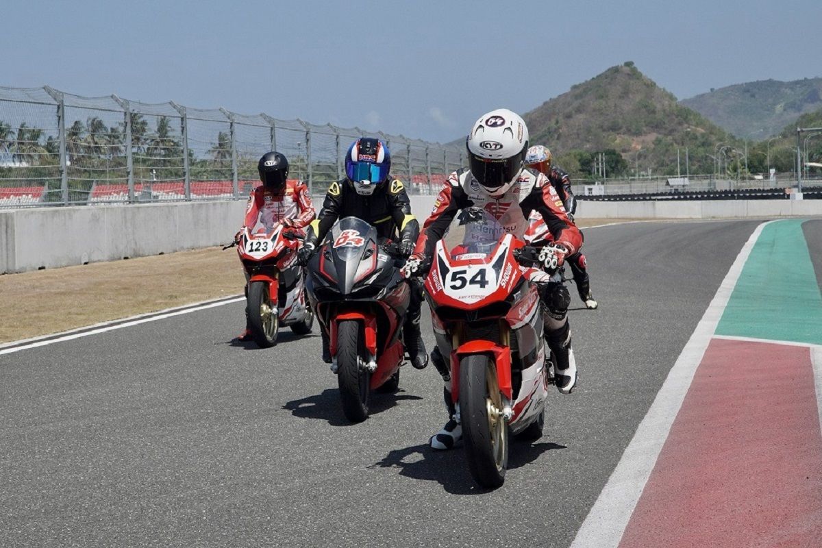 Komunitas Honda buktikan performa motor juara CBR250RR di Sirkuit Mandalika