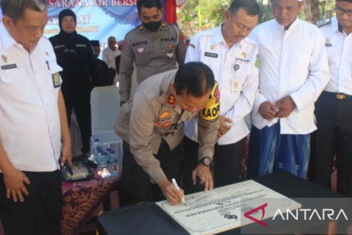 Polres Sumenep  bantu pengeboran sumur di desa terdampak kekeringan