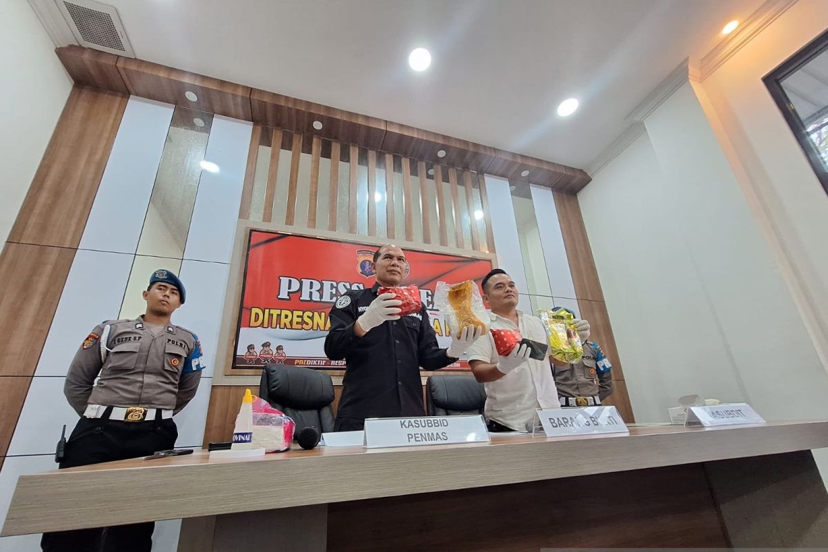 TKI ilegal selundupkan 3 kg narkoba dari Sarawak