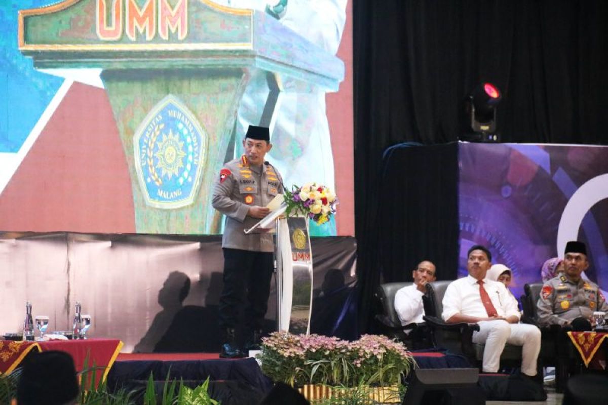 Polri chief asks youth to remain alert against drugs
