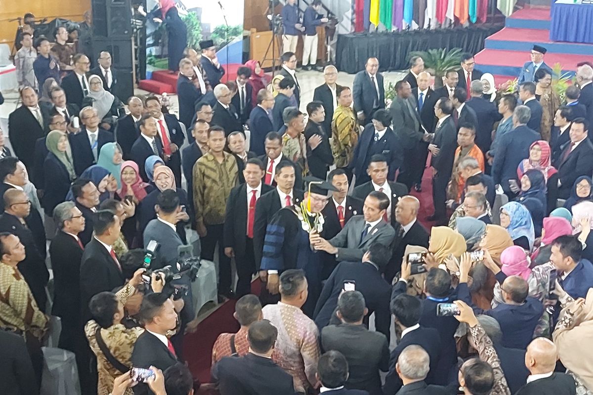 Presiden Jokowi menghadiri Dies Natalis ke-60 IPB