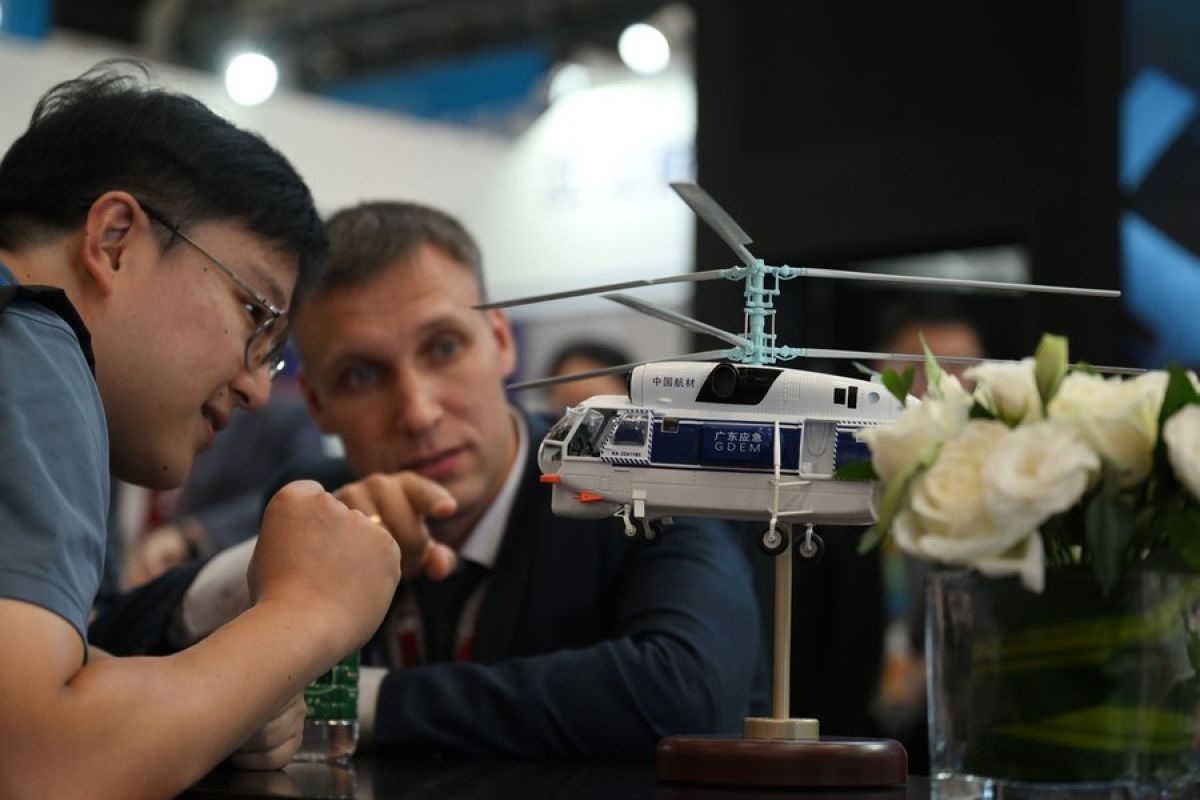 Pameran Helikopter China ke-6 dibuka di Tianjin