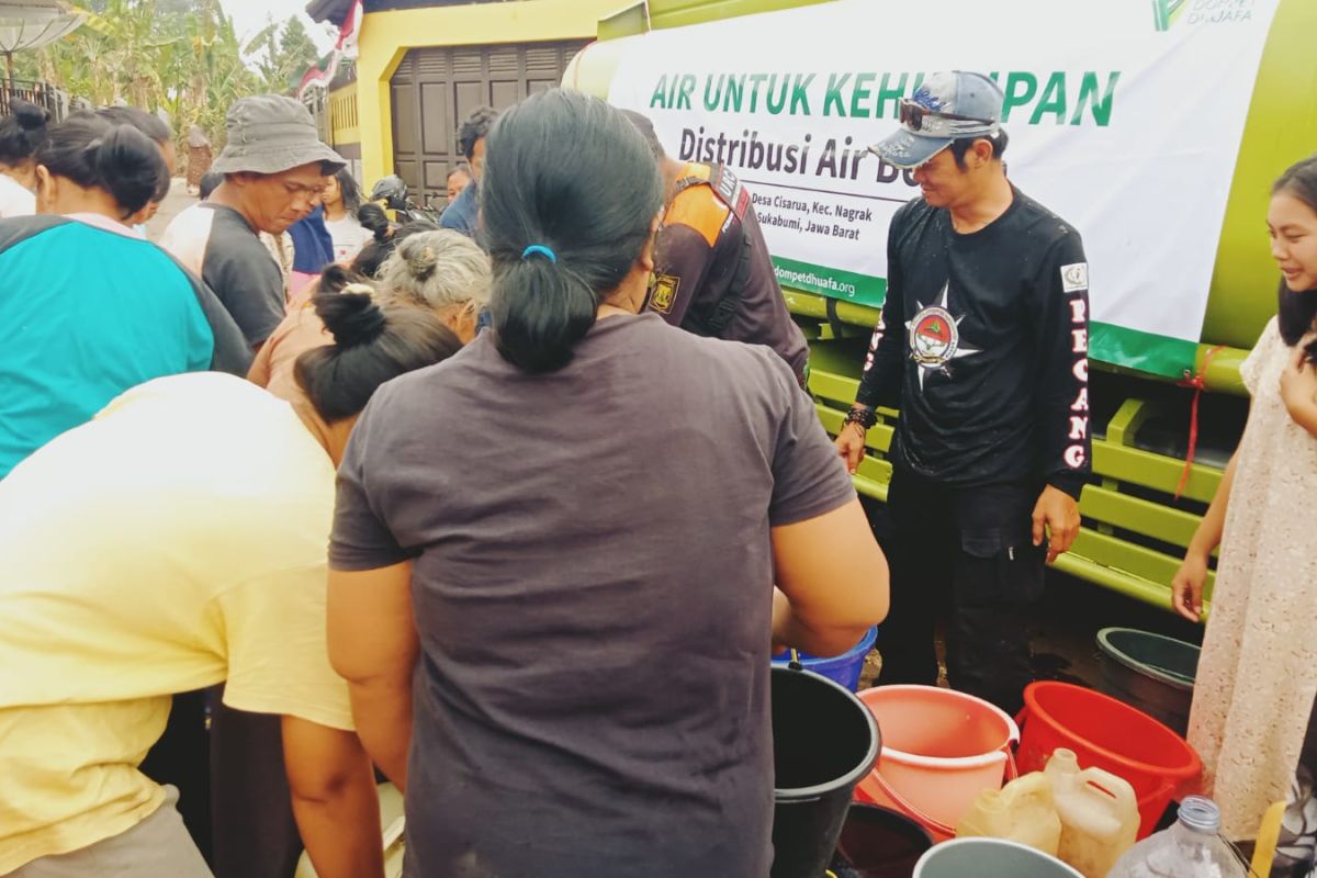 Dompet Dhuafa distribusikan air bersih bagi warga Bogor dan Sukabumi